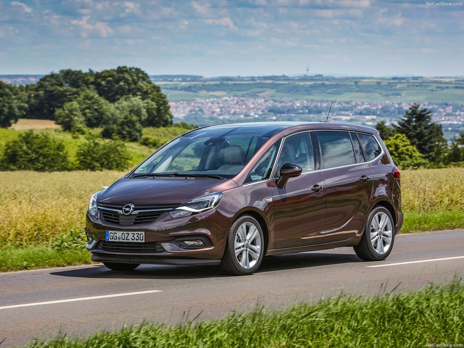Opel Zafira, la monovolume “flessibile": la prova