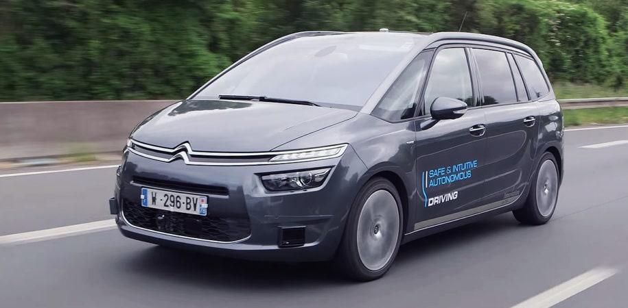Peugeot-Citroen, prima macchina a guida autonoma nel 2020