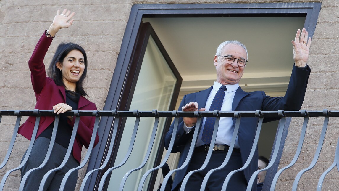 Roma, Claudio Ranieri premiato dal sindaco Virginia Raggi