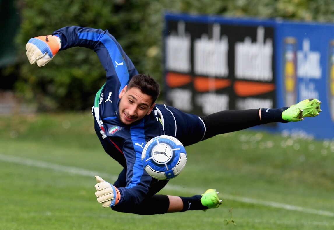 Calciomercato, da Donnarumma a Courtois: è il valzer dei portieri