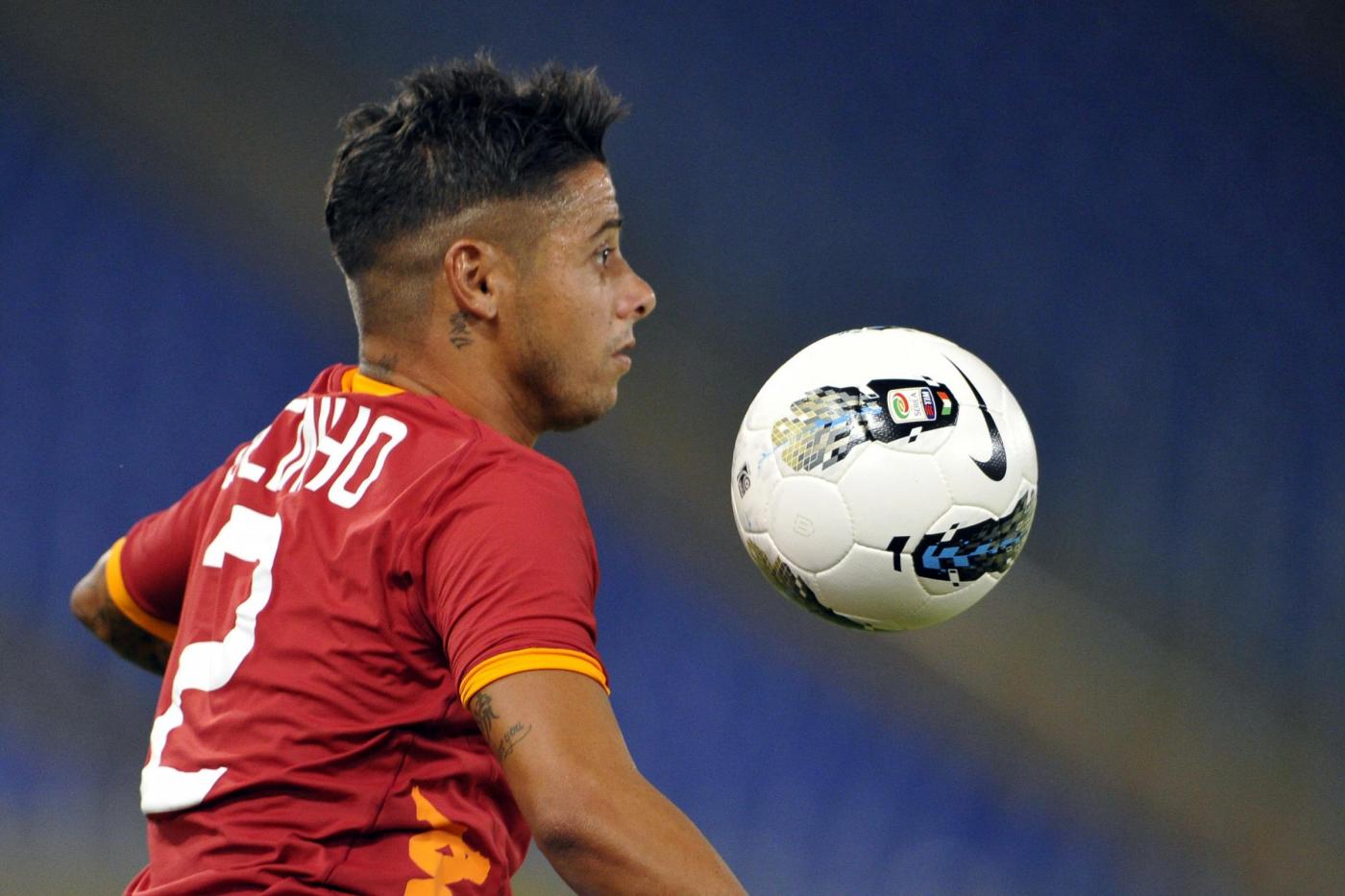 L'ex Roma Cicinho, altra confessione: «Bevevo fino a svenire, pure per tatuarmi»