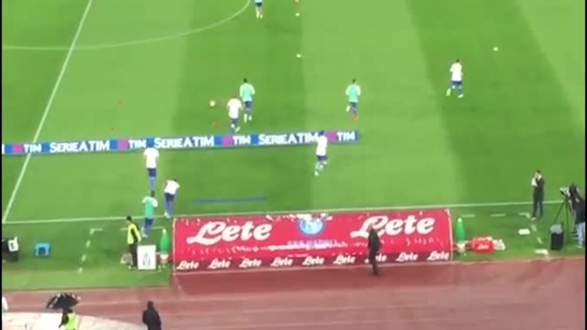 La Juventus entra al San Paolo tra i fischi