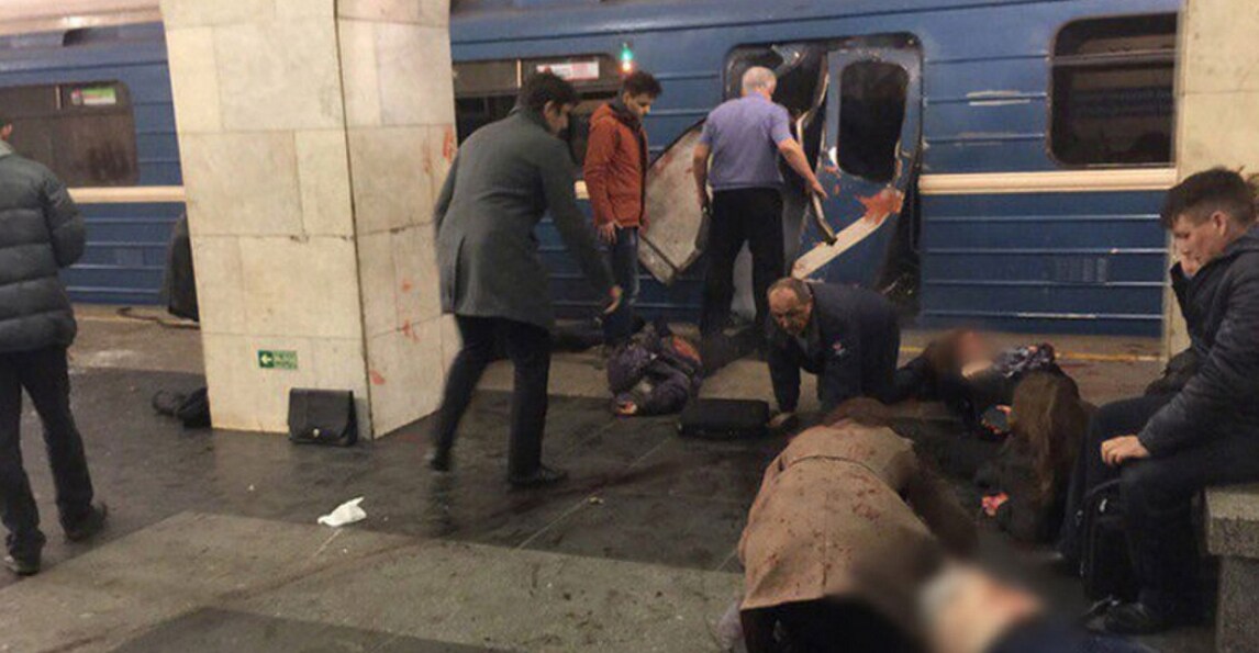 San Pietroburgo, esplosione in metropolitana: vittime e feriti