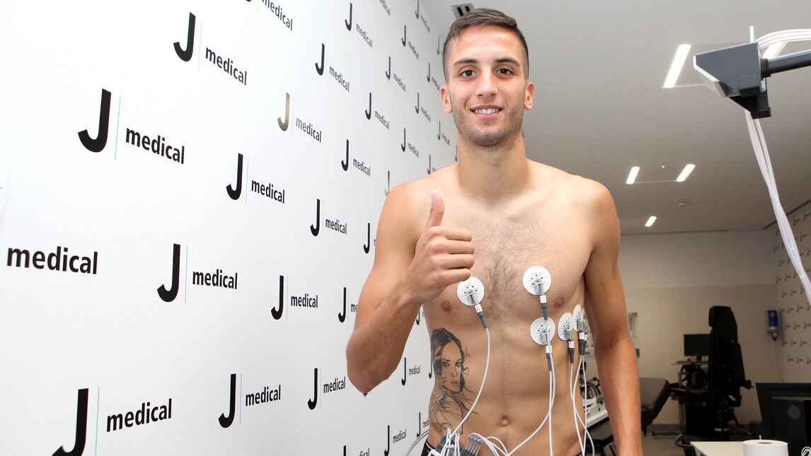 Juventus, ecco Bentancur: visite mediche al JMedical