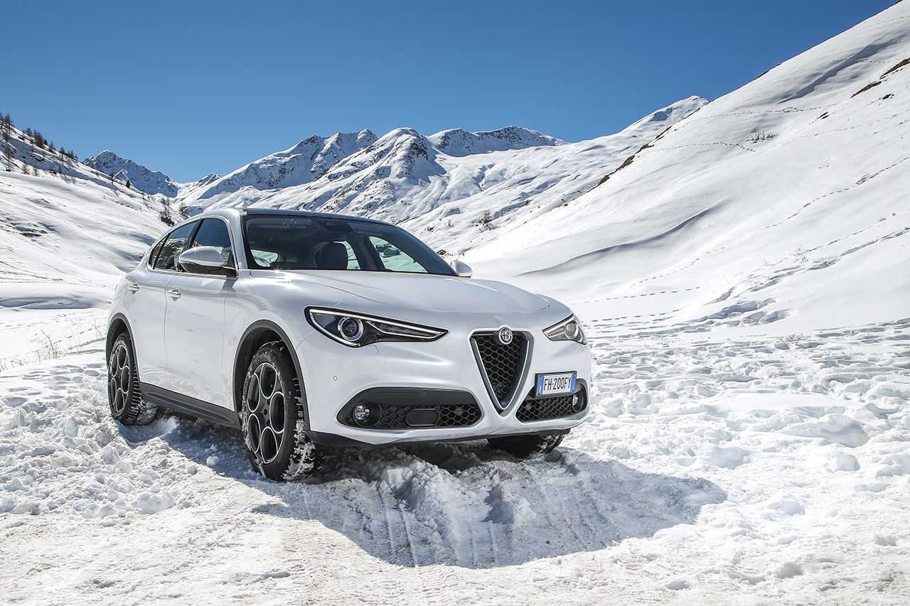 Alfa Romeo Stelvio, arriva l'entry level diesel a trazione posteriore