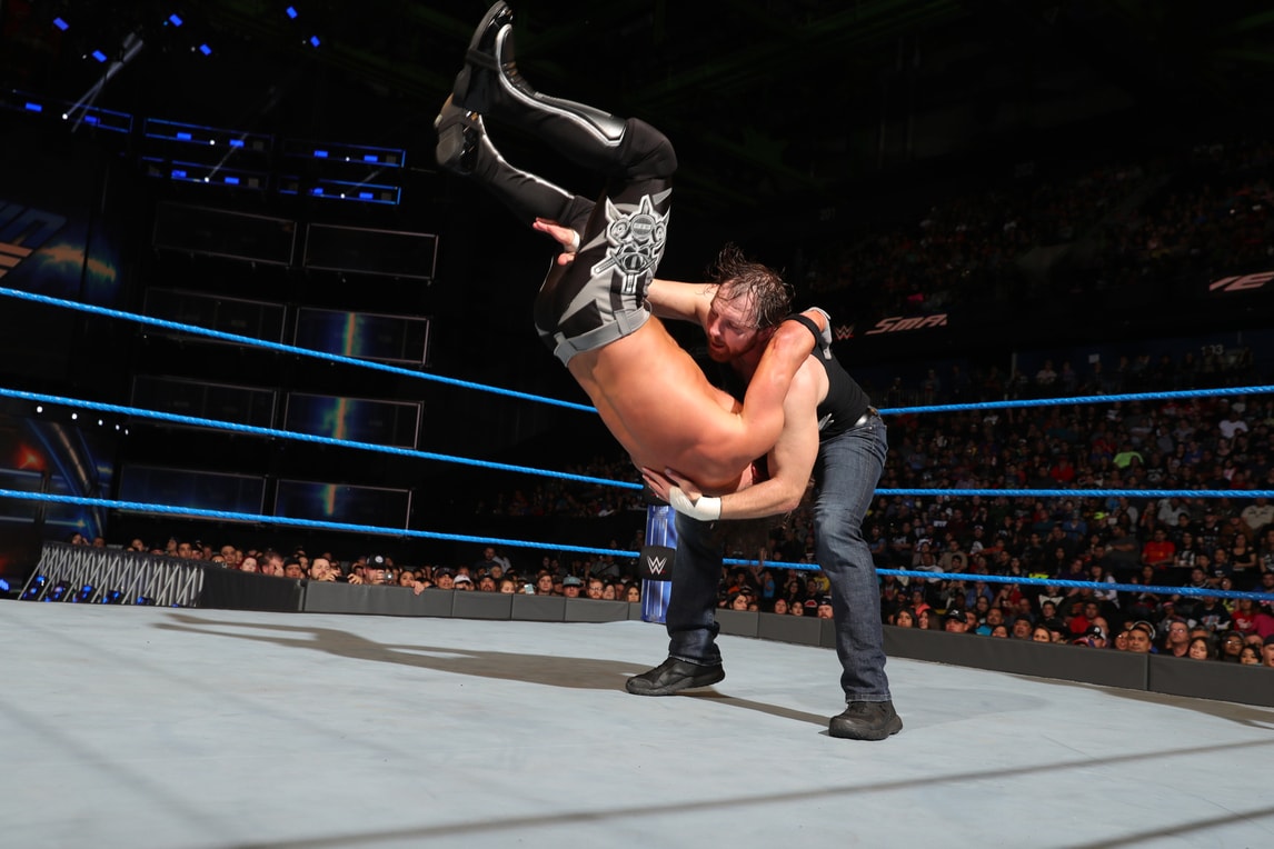 Wrestlemania, Dean Ambrose mantiene il titolo