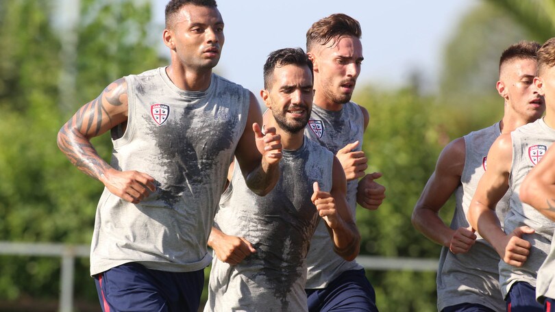 Serie A Cagliari, Farias in gruppo nella doppia seduta