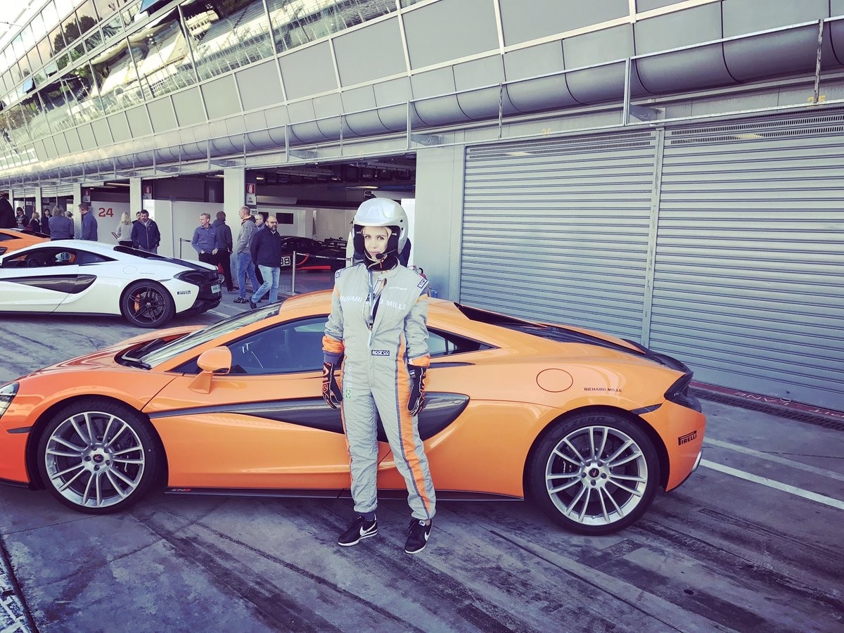 Wanda Nara pilota a Monza