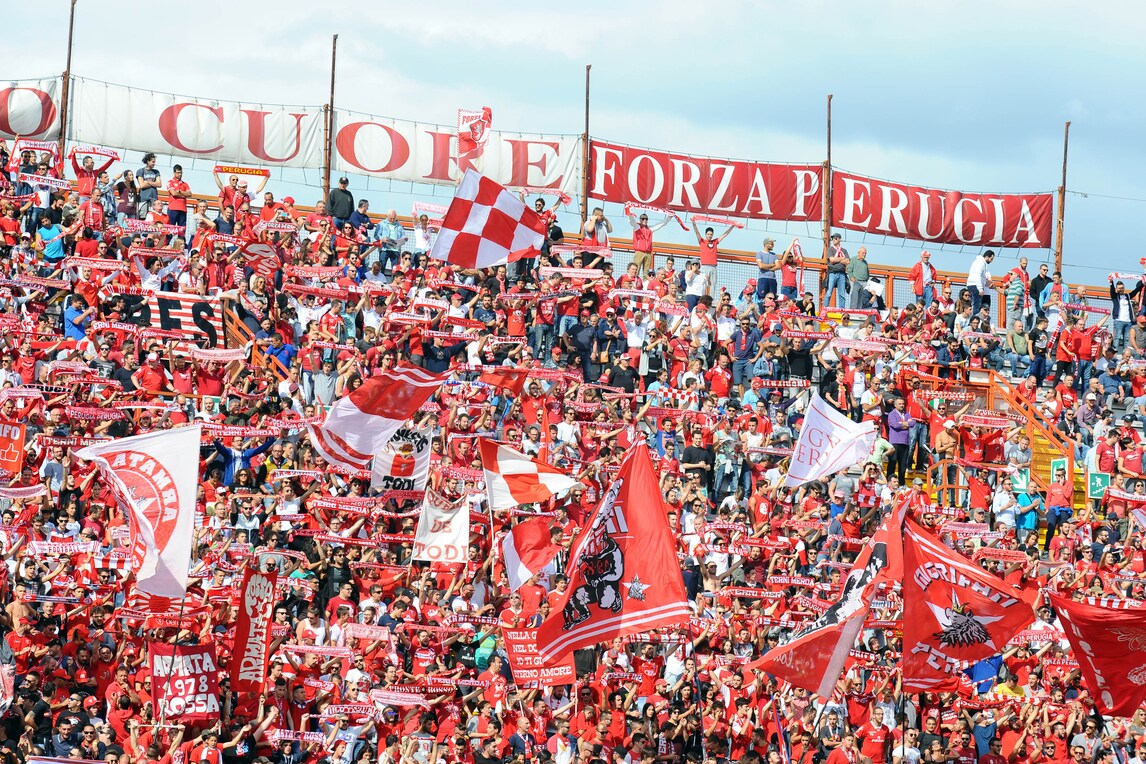 Serie B Avellino, tifosi rapinati: indagati ultras Perugia