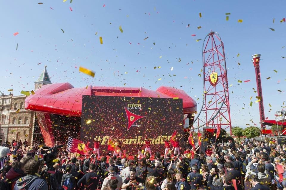 Ferrari Land, dalle montagne russe alle montagne Rosse