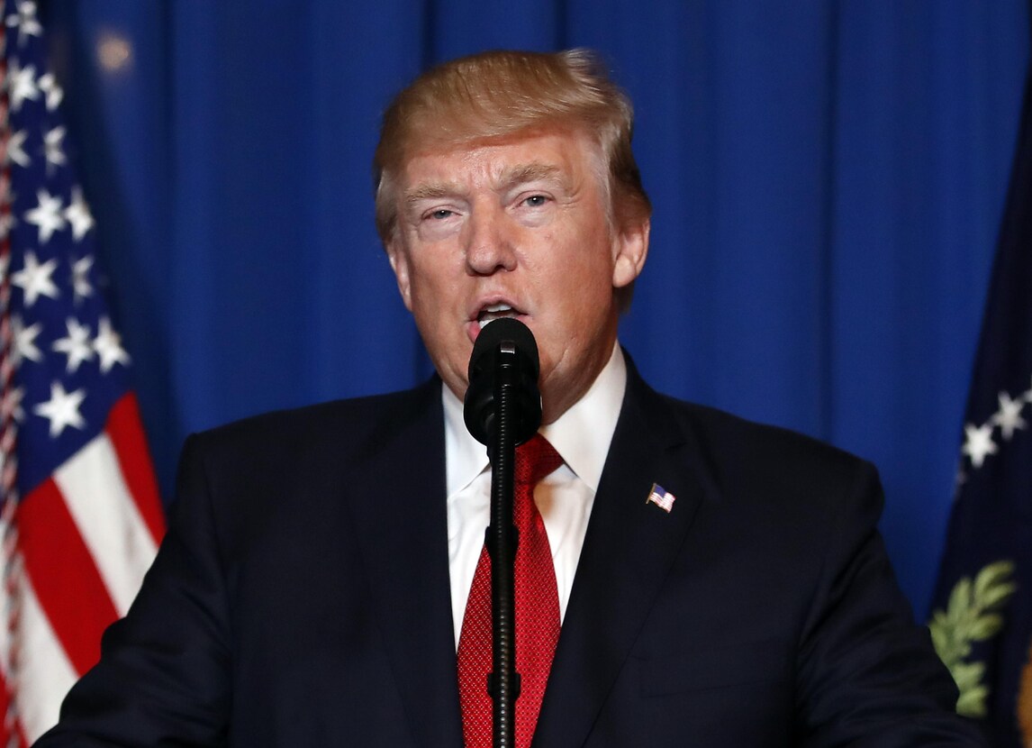 Usa, Trump bombarda la Siria: «Dio benedica il mondo»