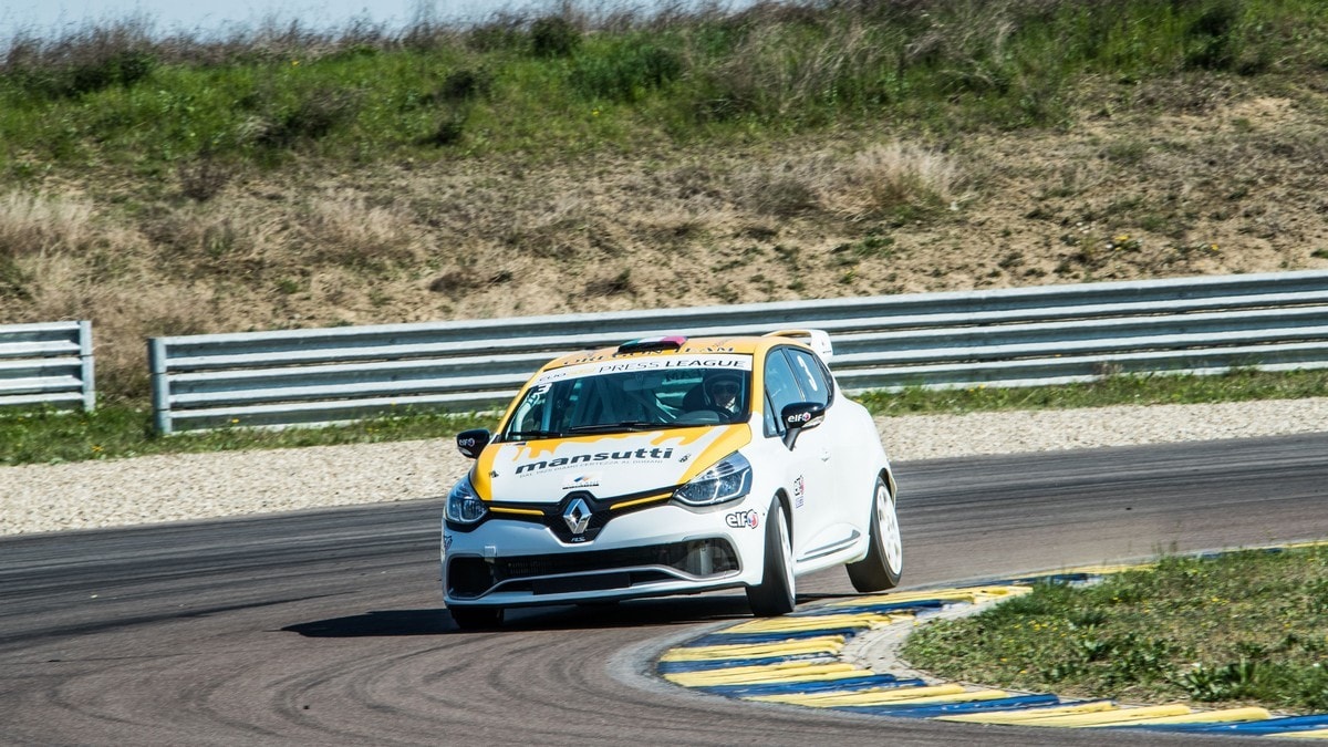 In pista con la Renault Clio Cup, aspettando Misano