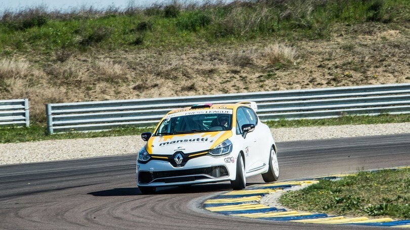 In pista con la Renault Clio Cup, aspettando Misano