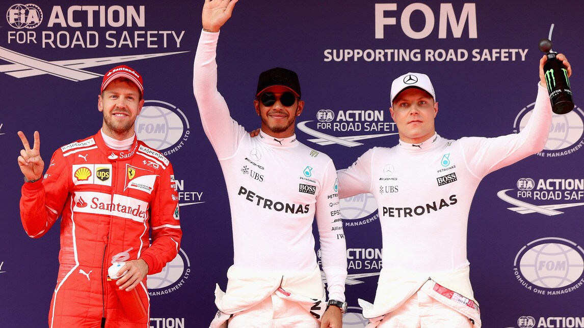 Gp Cina, pole di Hamilton. Vettel parte secondo