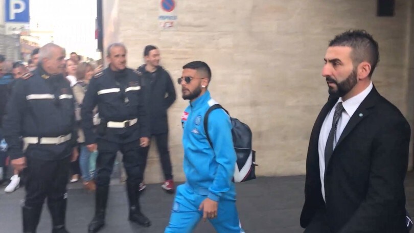 Napoli, l'arrivo a Roma: che accoglienza a Termini!