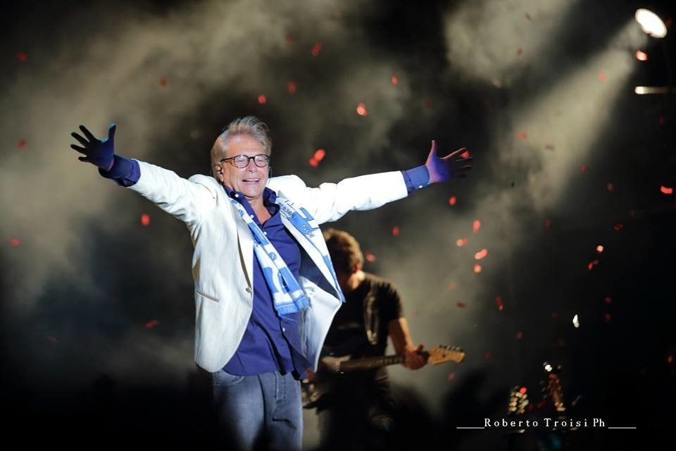 Nino D’Angelo festeggia sessant’anni al San Paolo