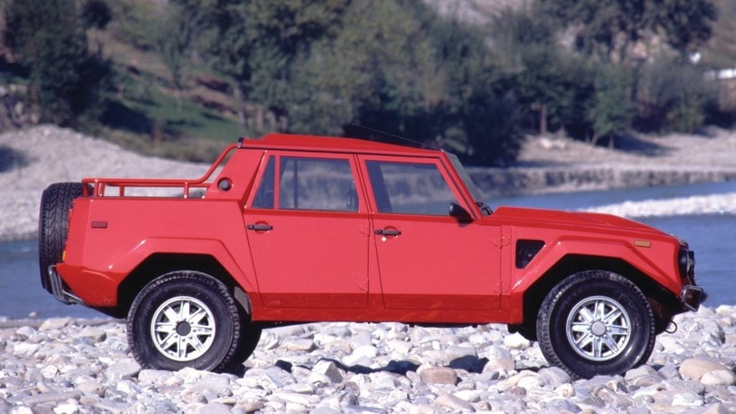 Lamborghini LM002 - Il super SUV made in Italy