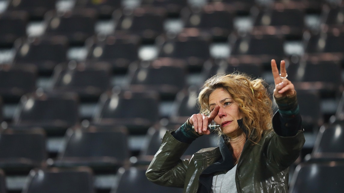 Borussia Dortmund, l'ansia dei tifosi al Signal Iduna Park 