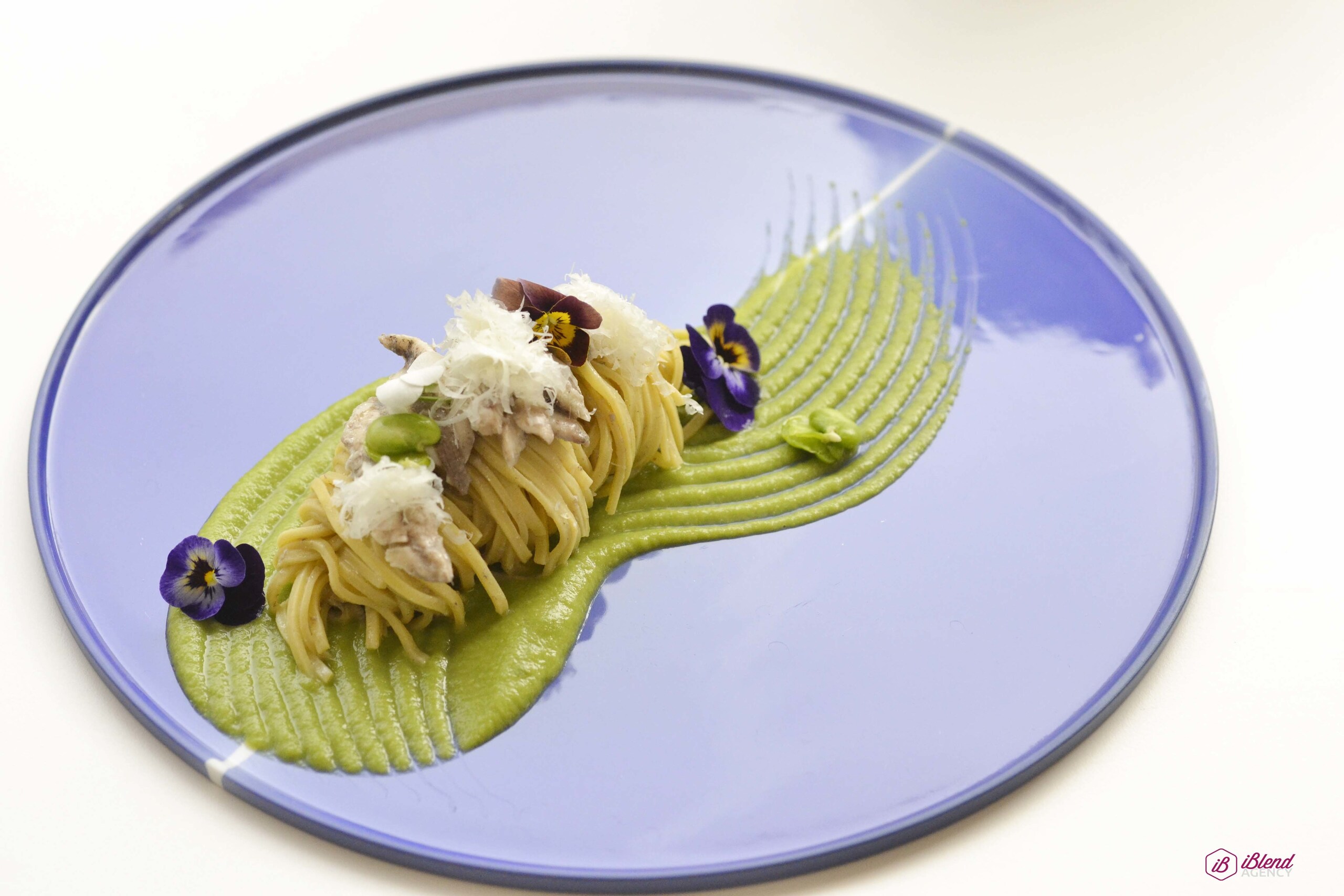 Lo chef Mirko De Mattia e la sua cucina