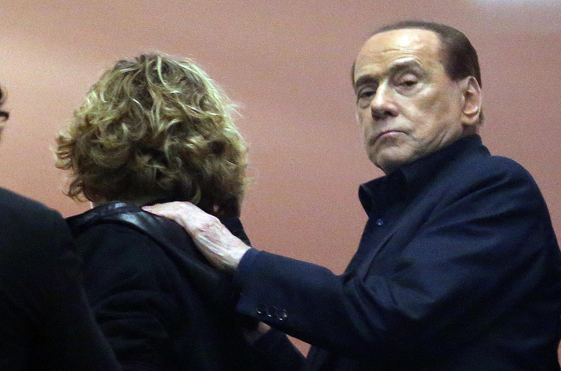 Closing Milan, l'addio di Berlusconi: «Resterò il primo tifoso»