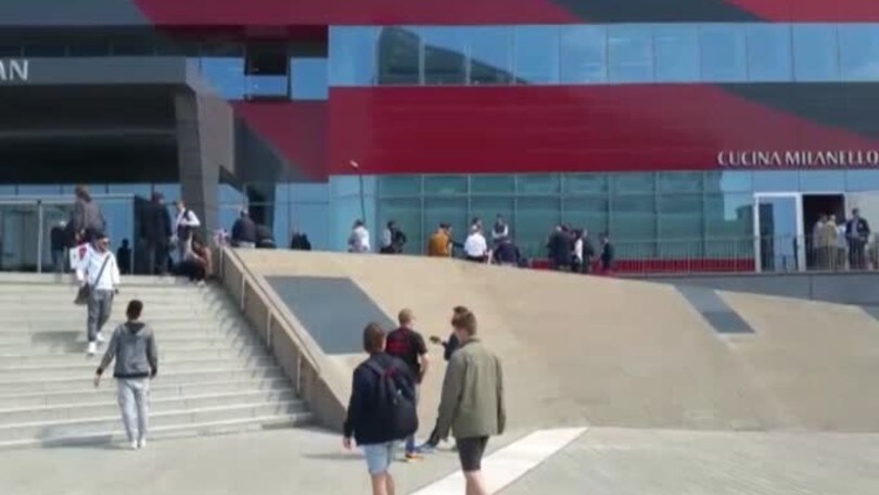 Milan, conferenza stampa finita