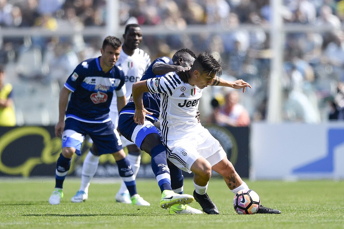 Dybala ko, Juventus in ansia. E sui social è rabbia contro Muntari
