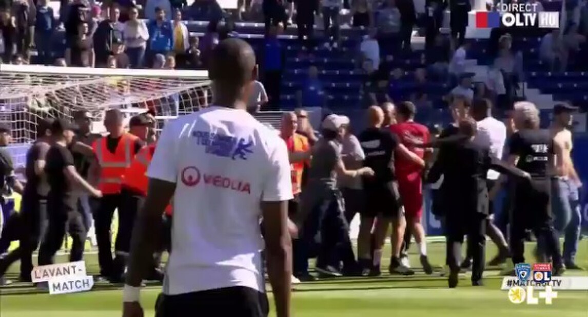 Bastia shock: ultrà aggrediscono i giocatori del Lione