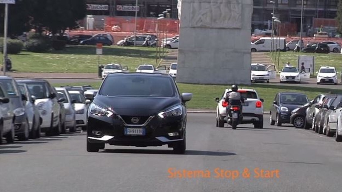 Nissan Micra Bose: musica di strada