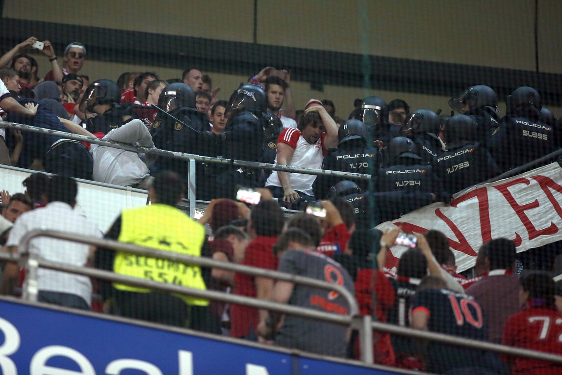 Scontri al Bernabeu, il Bayern Monaco sporge denuncia