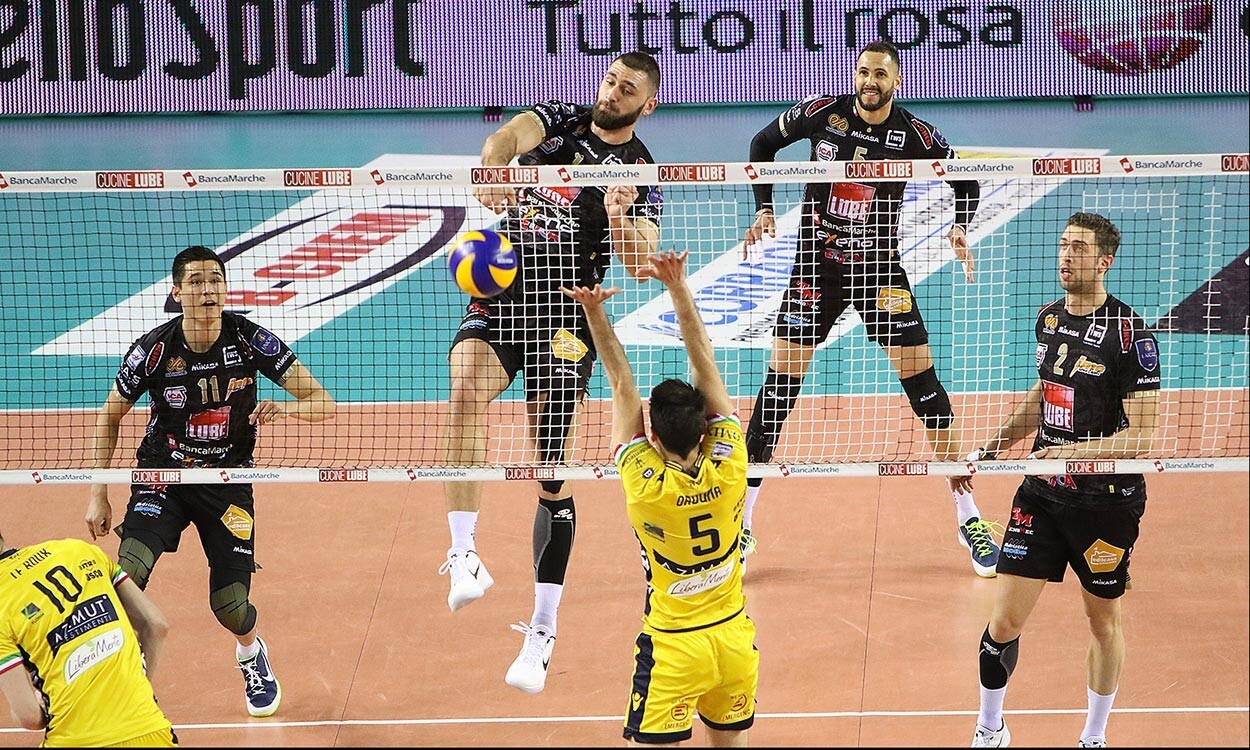 Volley: Superlega, Civitanova è la prima finalista