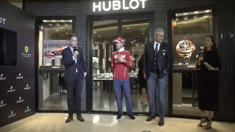 Sebastian Vettel alla riapertura della boutique Hublot a Shanghai