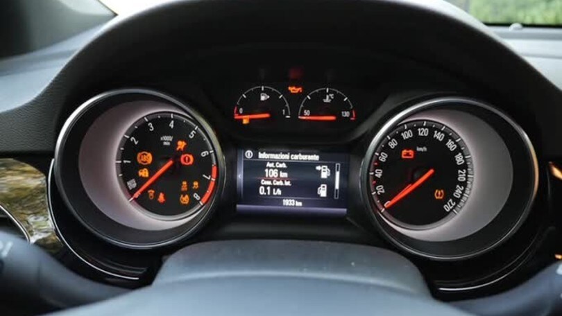 Opel Astra OPC Line, com'è fatta