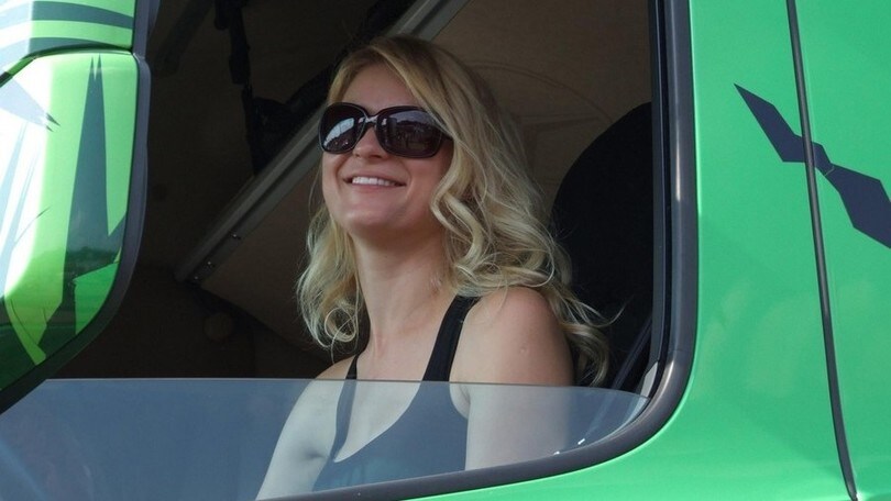 Iwona, la camionista più sexy d'Europa
