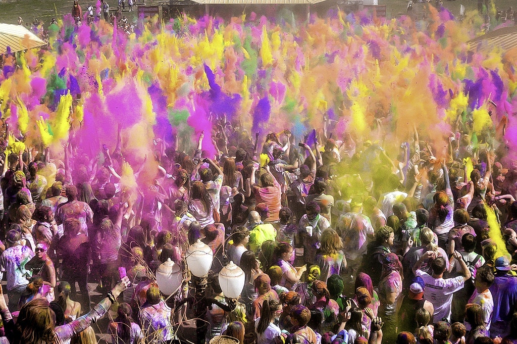 Roma si tinge di mille colori