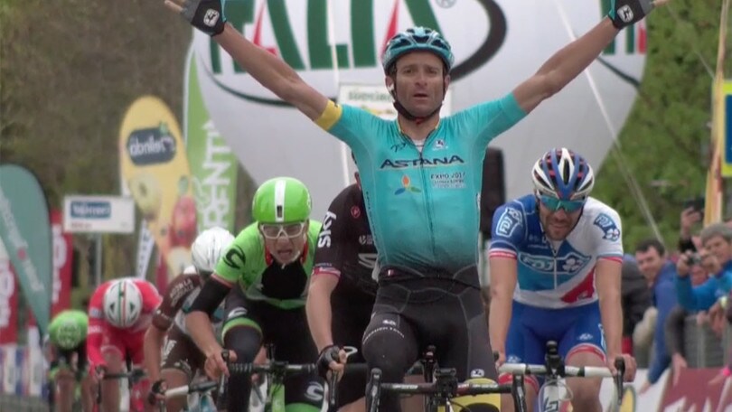 Michele Scarponi, lo slow motion sul traguardo di Innsbruck