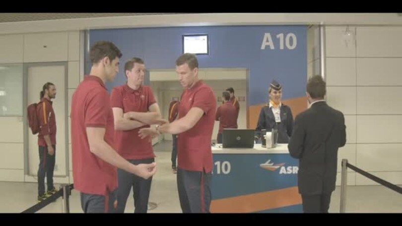 Nainggolan rischia di perdere l'aereo...
