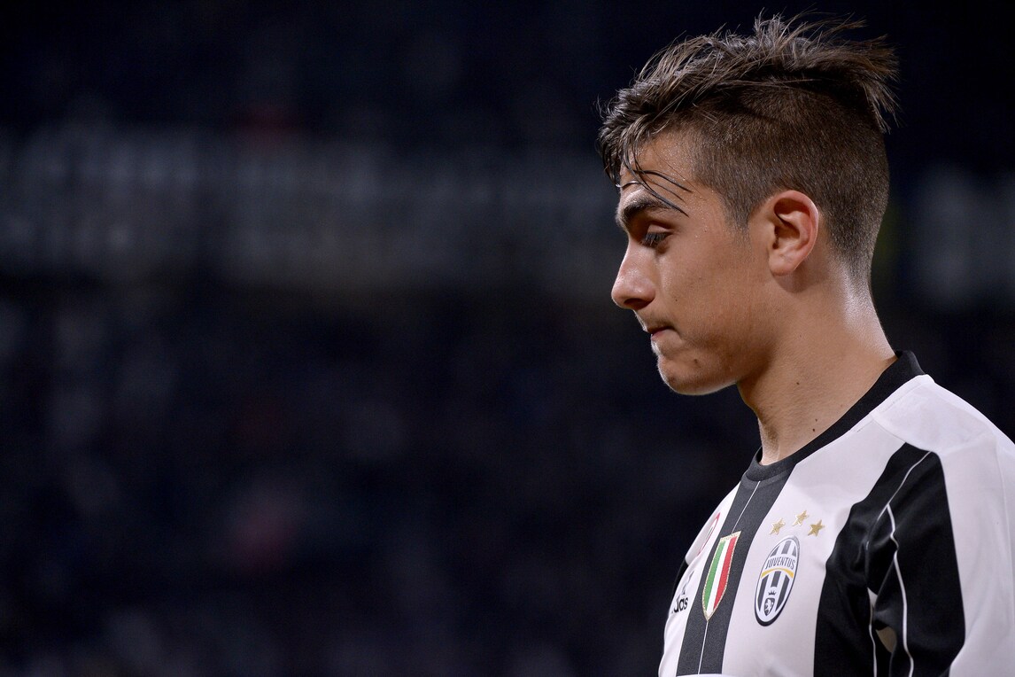 Il Barcellona snobba Dybala: «Abbiamo già i tre migliori al mondo»
