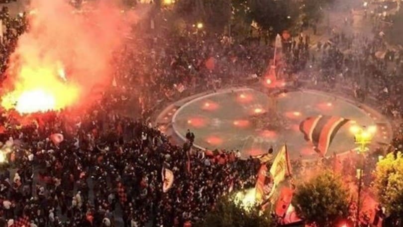 Foggia in B: festa da brividi, la piazza esplode di gioia
