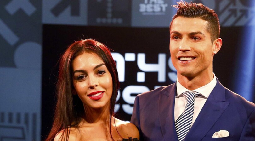 Cristiano Ronaldo, la madre surrogata rivela: «Presto due gemelli»