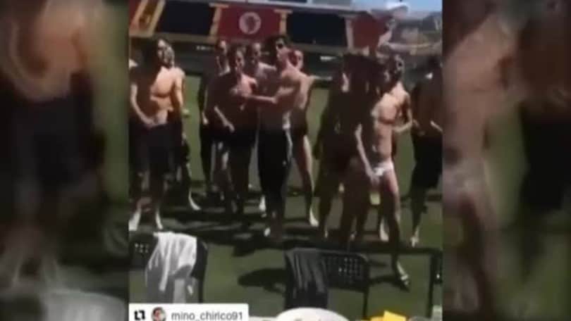 Il Foggia festeggia la B con la "Papu Dance"