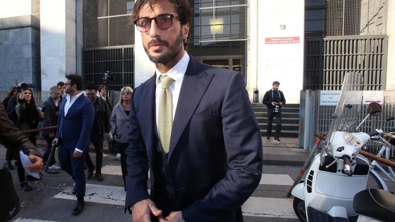 Fabrizio Corona, il processo: parla l’amico di Scampia, “Tutti gli vogliono bene”