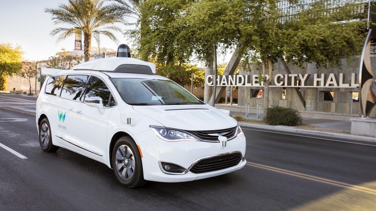 FCA e Waymo, arrivano altre 500 Pacifica a guida autonoma