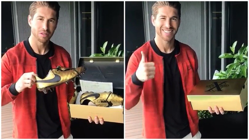 Sergio Ramos con gli scarpini di Totti: «Capitano eterno»