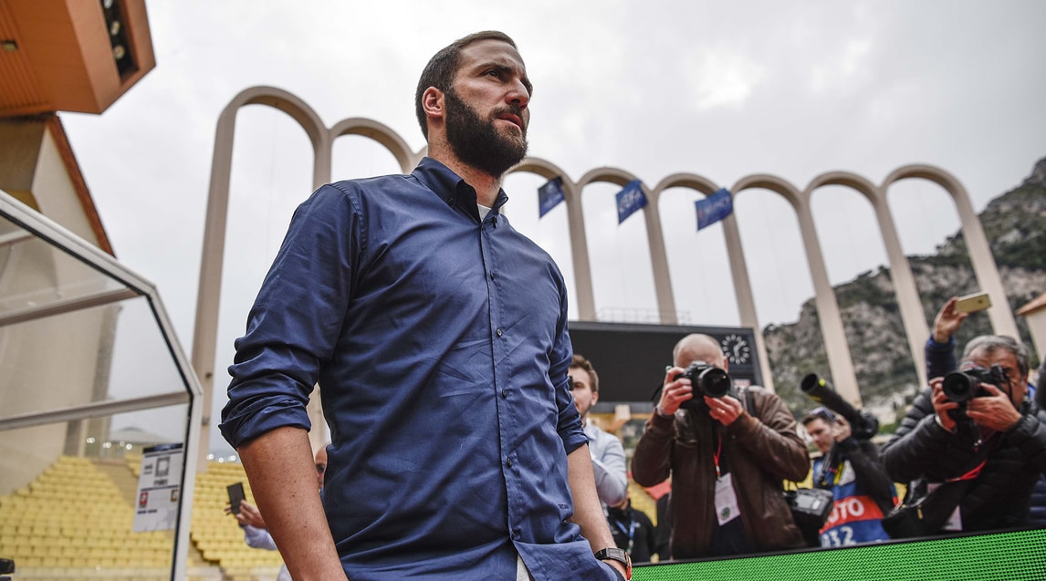 La Juventus è a Monaco: Higuain carico per la semifinale