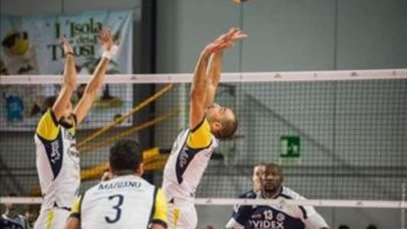 Volley: A2 Maschile, domani Spoleto e Castellana Grotte in campo per Gara 2
