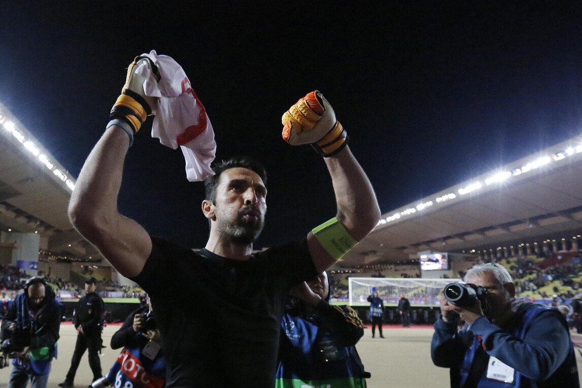 La Juventus si gode l'eterno Buffon: «Pallone d'Oro? Non ci penso»