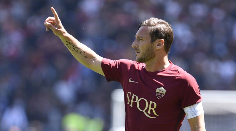 Ritirate quella maglia: la 10 della Roma è solo di Totti