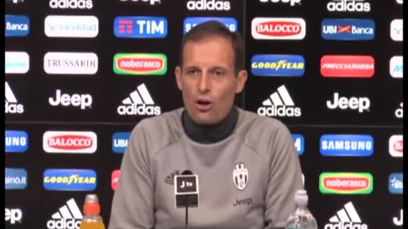 Allegri su Totti: "E' l'unico che non ha parlato del suo futuro"