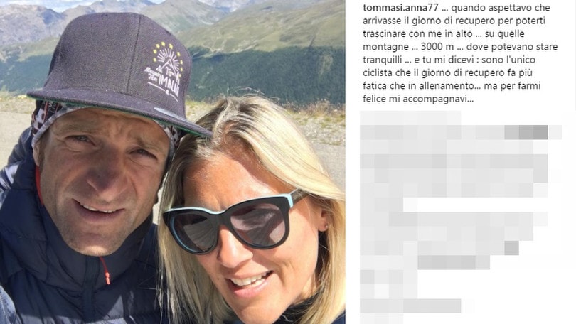 Scarponi, la moglie da brividi su Instagram: «Tutto ha la forma di te»