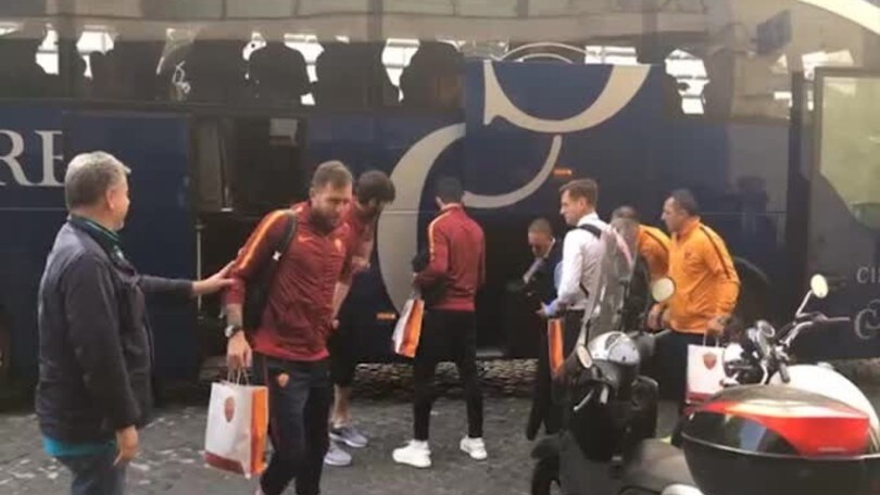 La Roma parte in treno per Milano